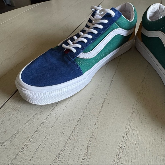 Colorblock Vans - Picture 4 of 9